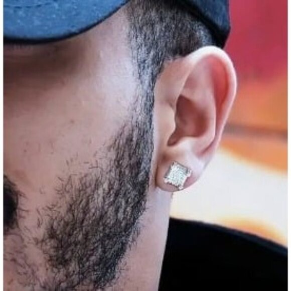 18k Gold Plated Simulated Diamond Zircon Stud Men's Earrings - Picture 4 of 4